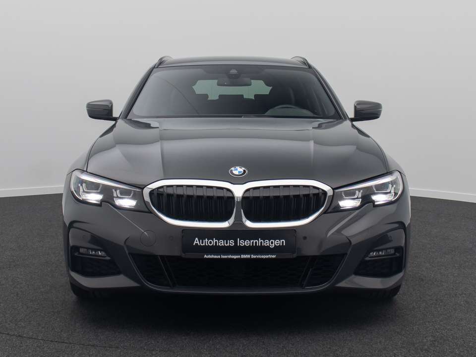 BMW 330 - Imagem 2