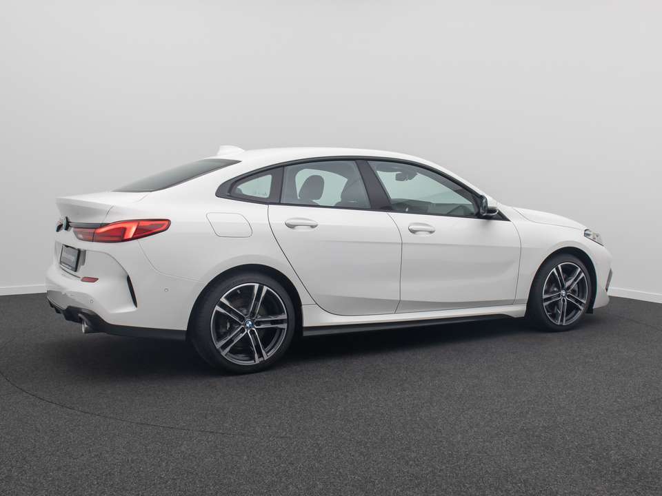 BMW 220 - Imagem 6
