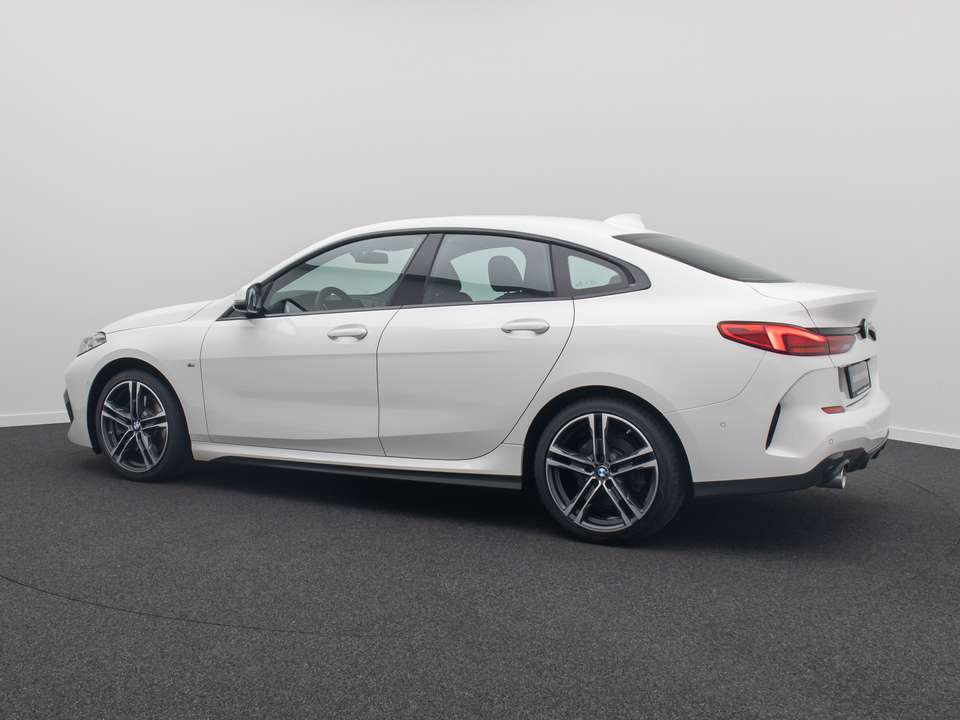BMW 220 - Imagem 10