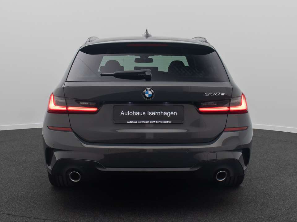 BMW 330 - Imagem 8