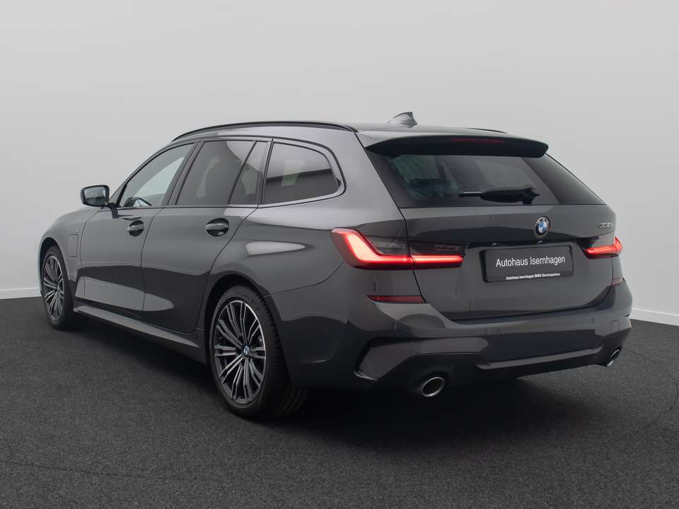 BMW 330 - Imagem 9