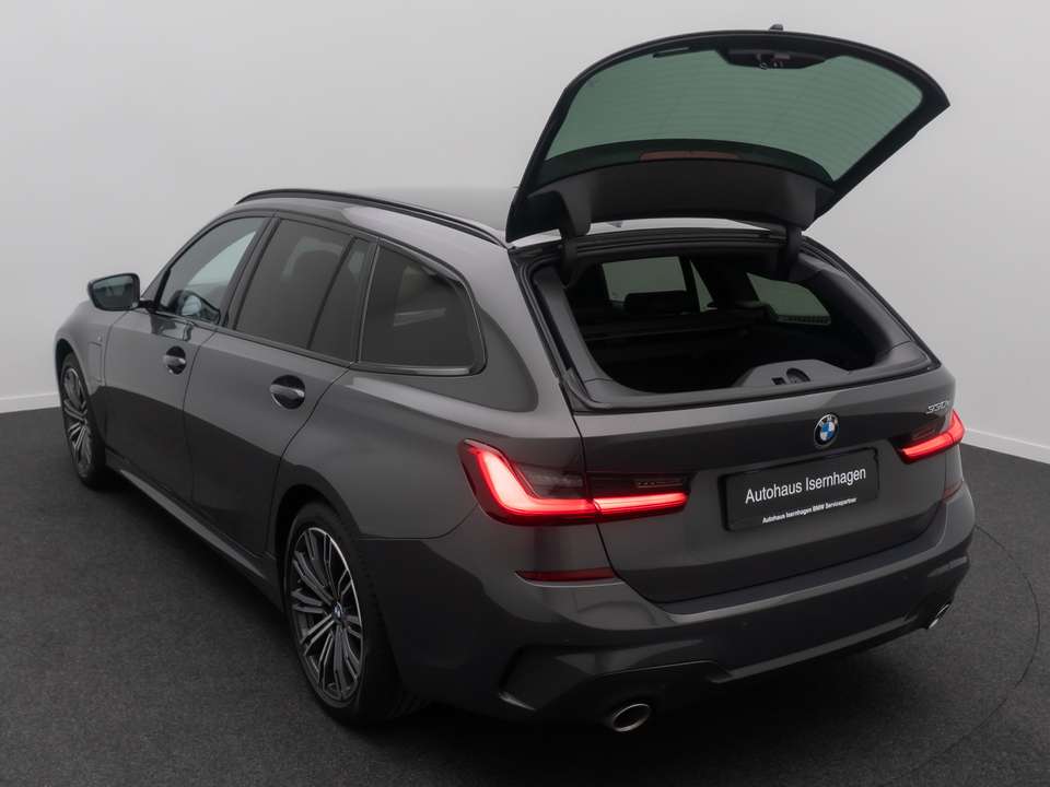 BMW 330 - Imagem 13