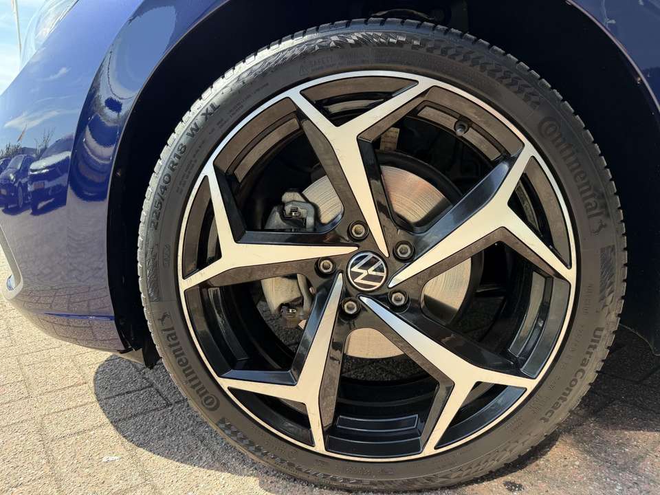 Volkswagen Golf - Imagem 11