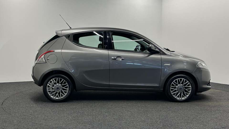 Lancia Ypsilon - Imagem 9
