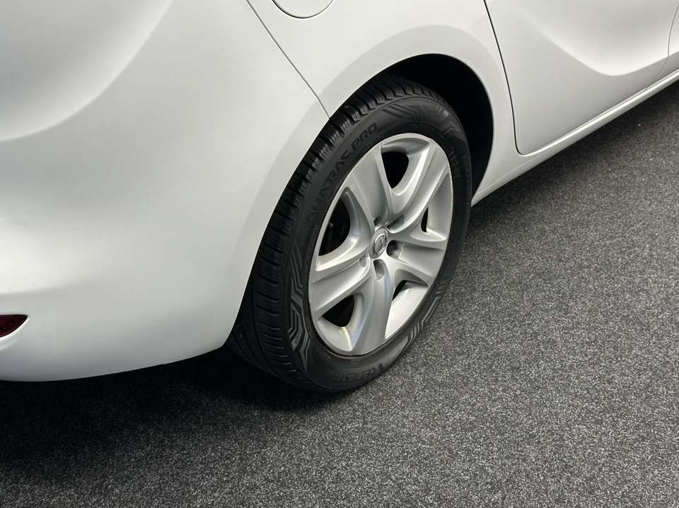 Opel Zafira Tourer - Imagem 11