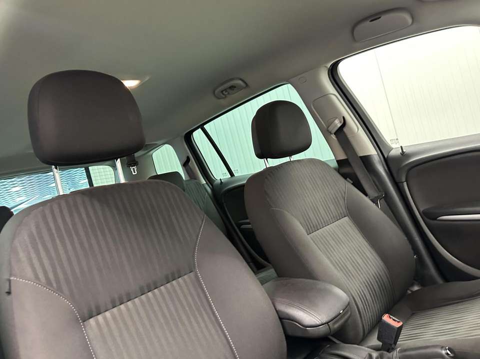 Opel Zafira Tourer - Imagem 12