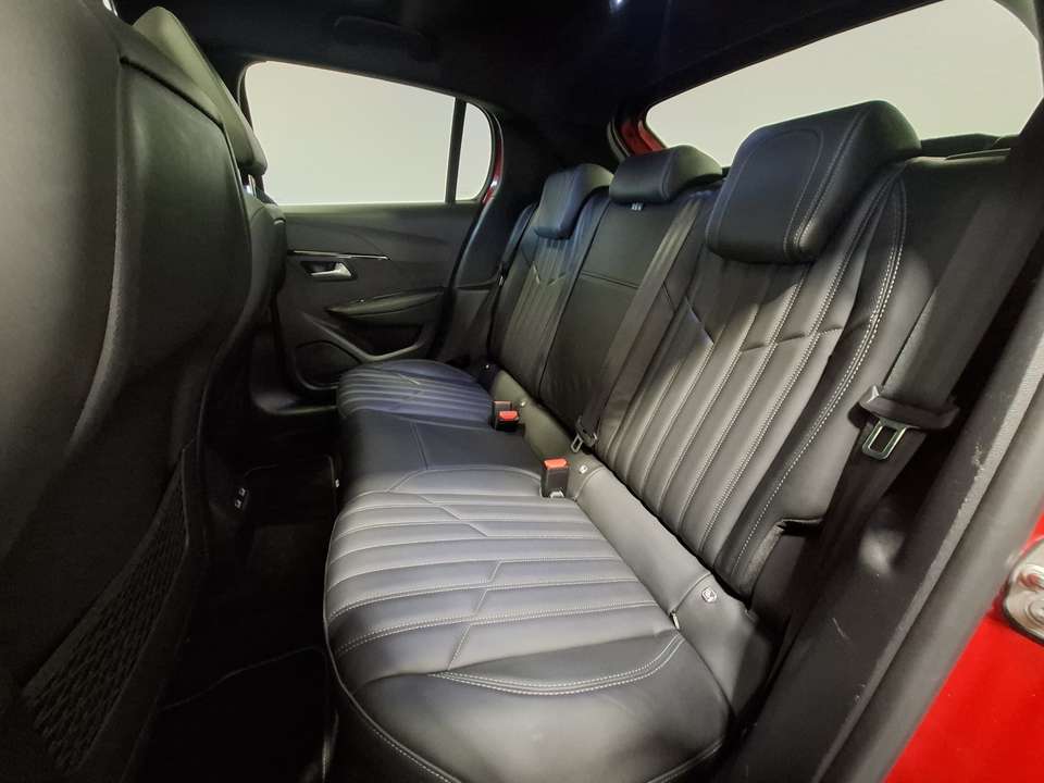 Peugeot 208 - Imagem 18