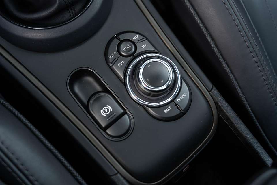 MINI Cooper SE Countryman - Imagem 6