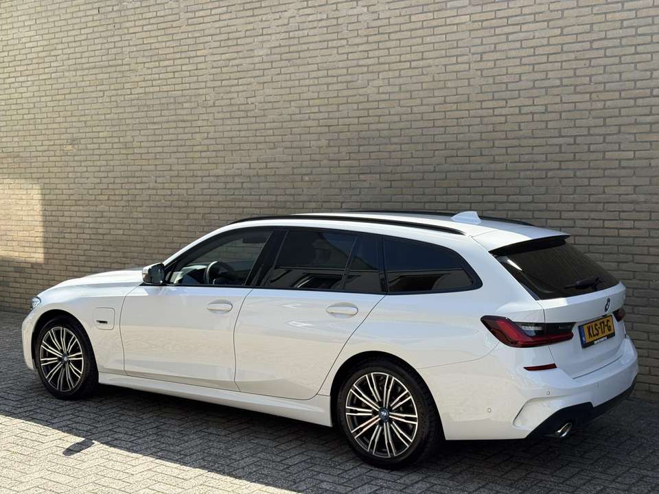 BMW 320 - Imagem 2