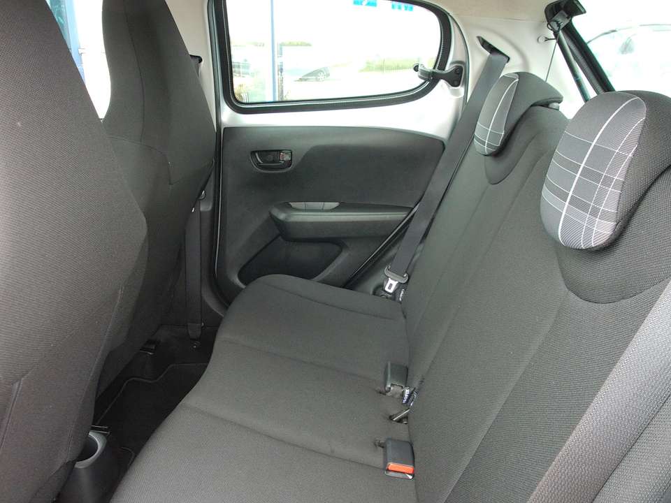 Peugeot 108 - Imagem 6