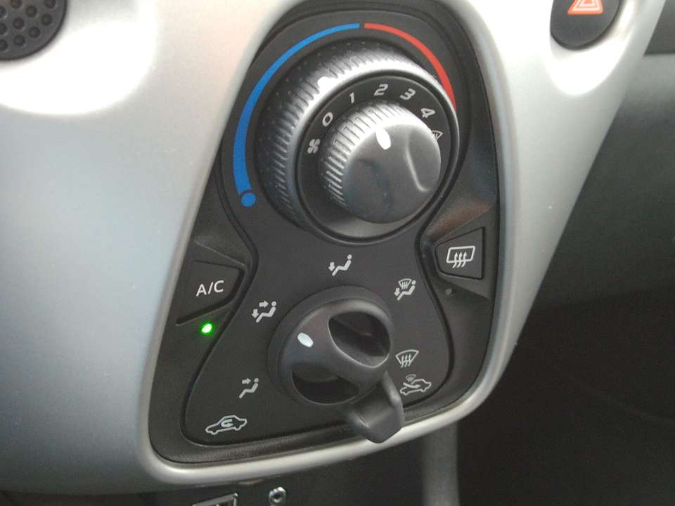 Peugeot 108 - Imagem 9