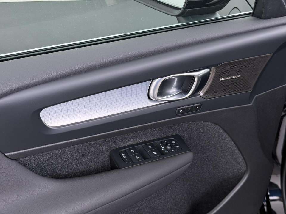 Volvo XC40 - Imagem 16