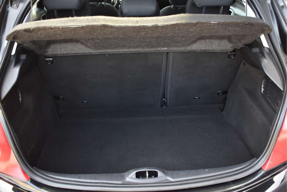 Peugeot 208 - Imagem 14