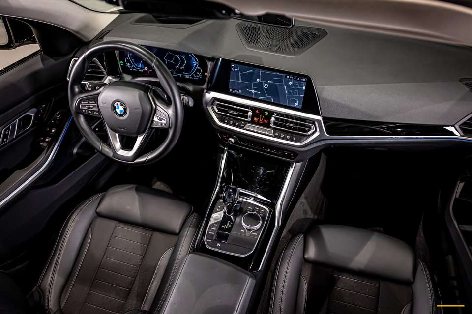 BMW 330 - Imagem 4
