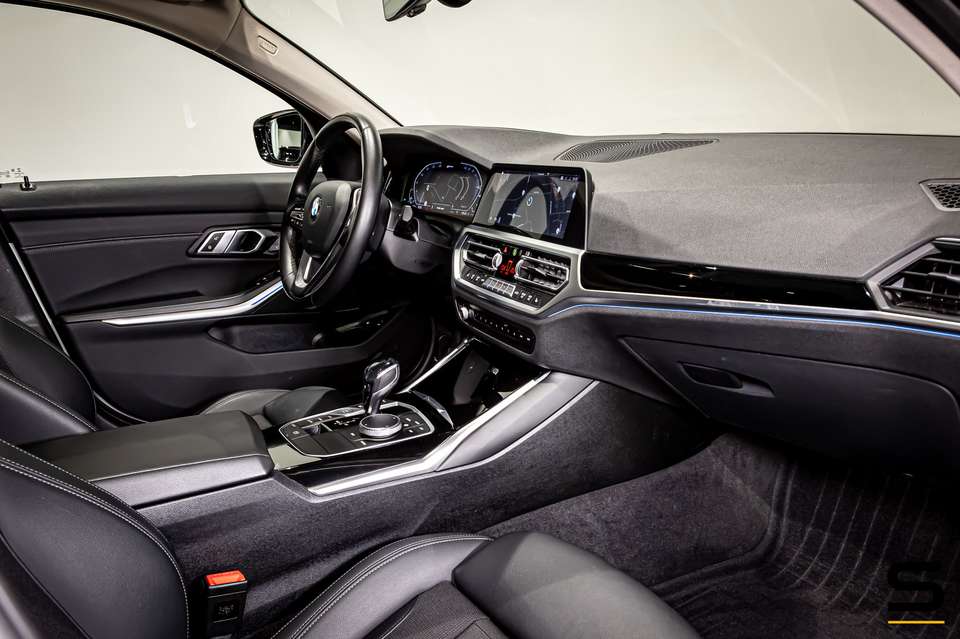 BMW 330 - Imagem 20