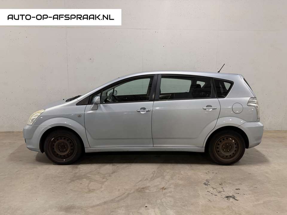 Toyota Verso - Imagem 2