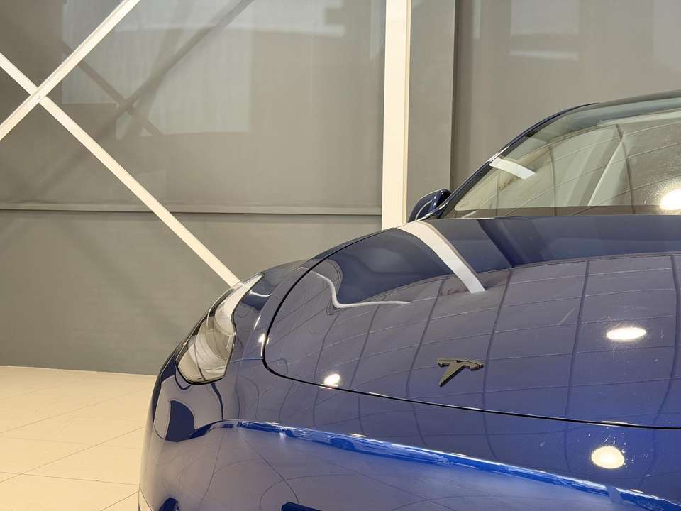 Tesla Model Y - Imagem 2