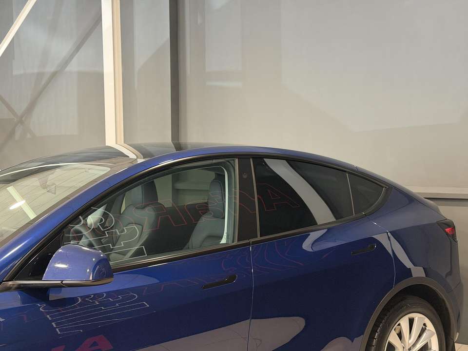 Tesla Model Y - Imagem 8