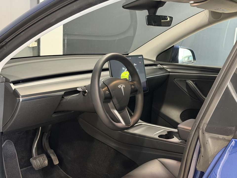 Tesla Model Y - Imagem 13