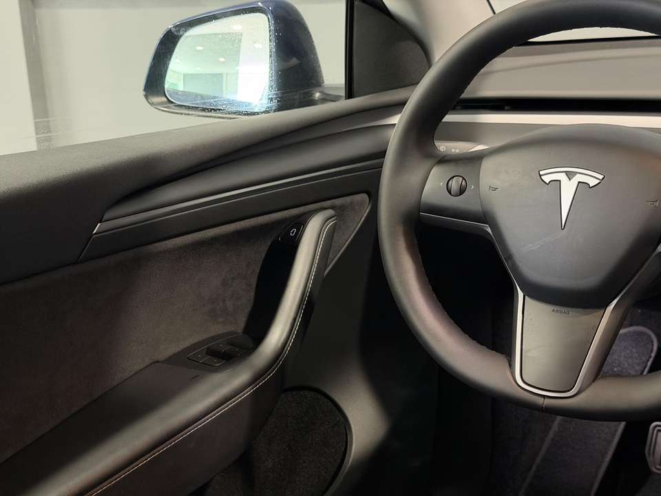 Tesla Model Y - Imagem 15