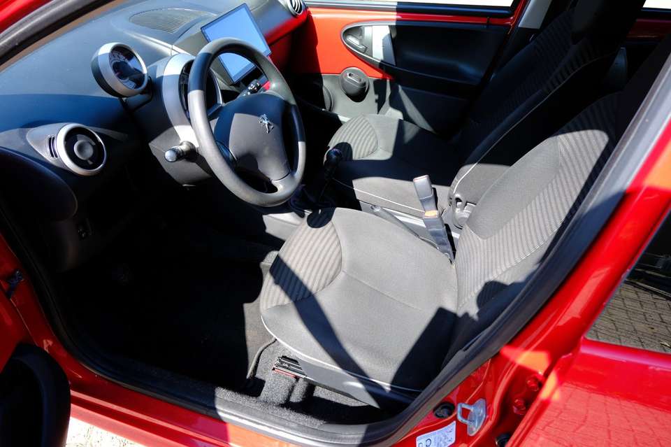 Peugeot 107 - Imagem 2