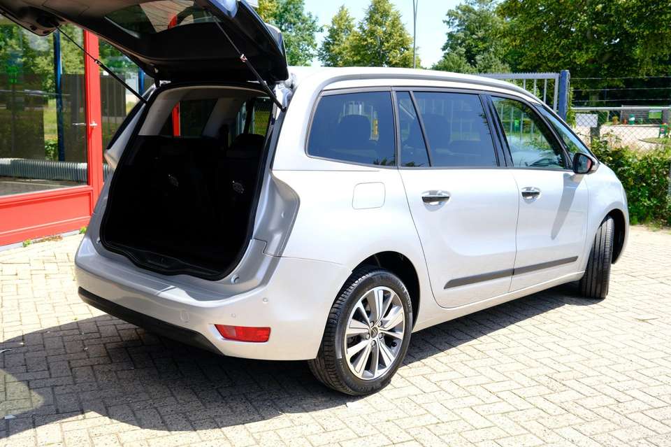 Car picture 9