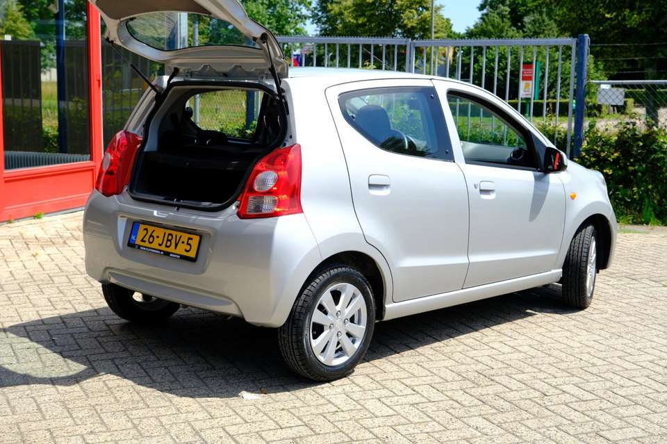 Car picture 9