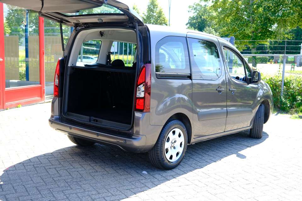 Car picture 9