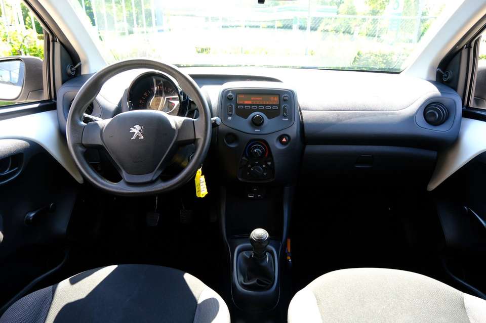 Car picture 11