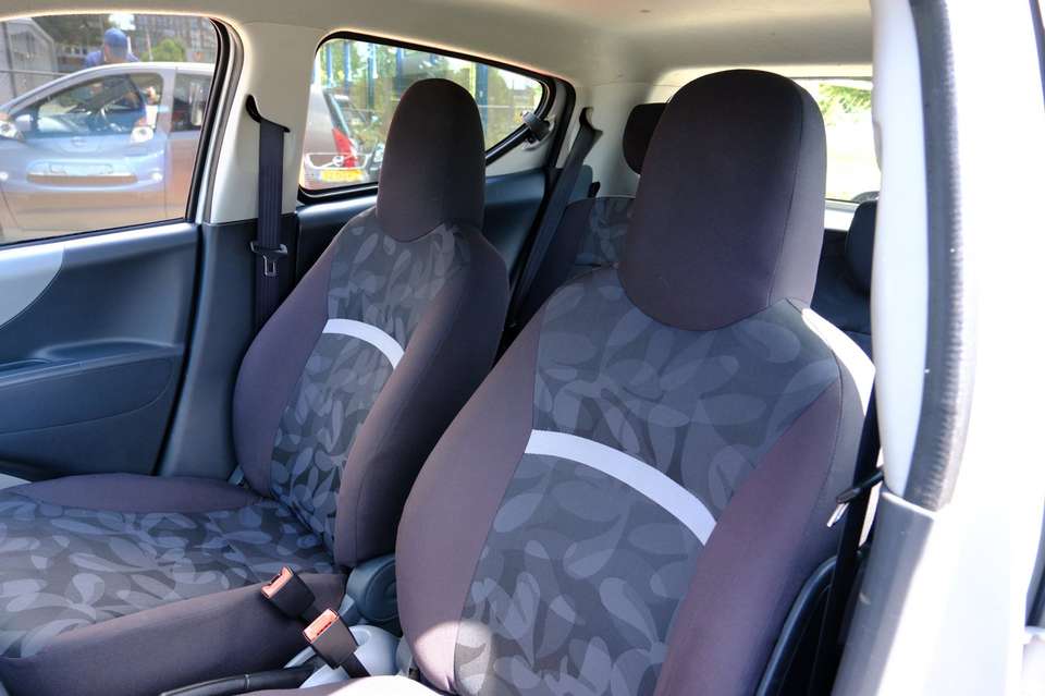 Car picture 18