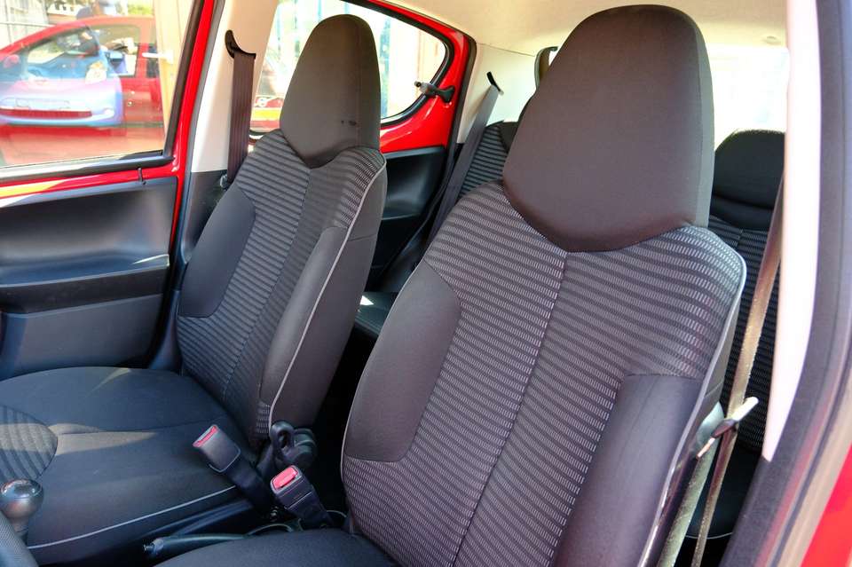 Peugeot 107 - Imagem 19