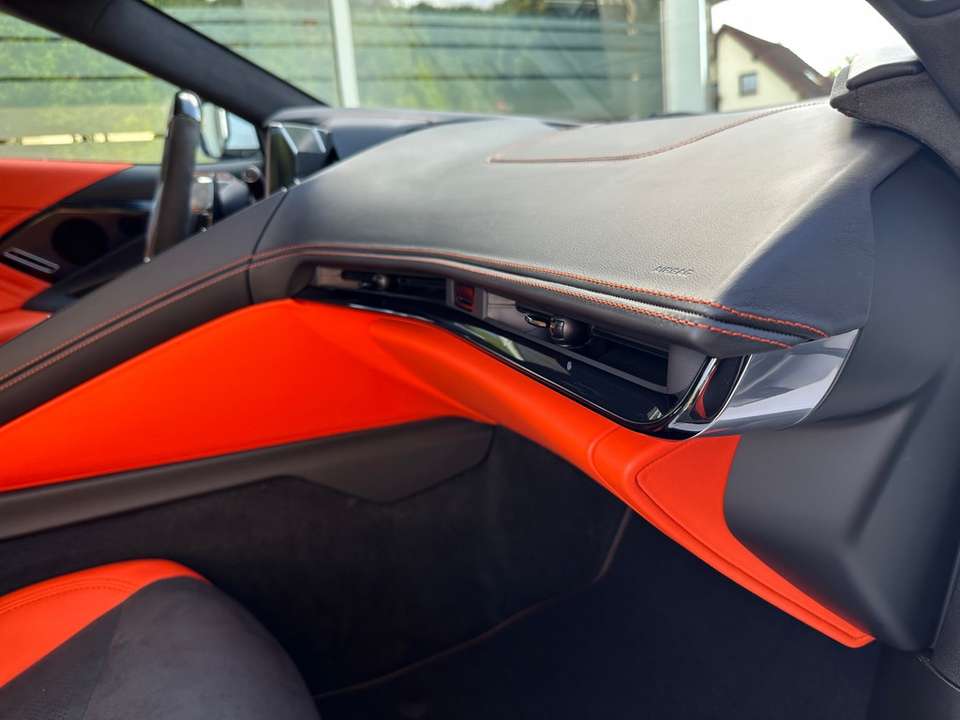 Corvette C8 - Imagem 11