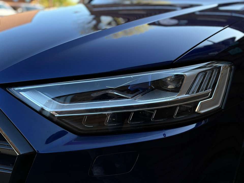 Audi S8 - Imagem 9