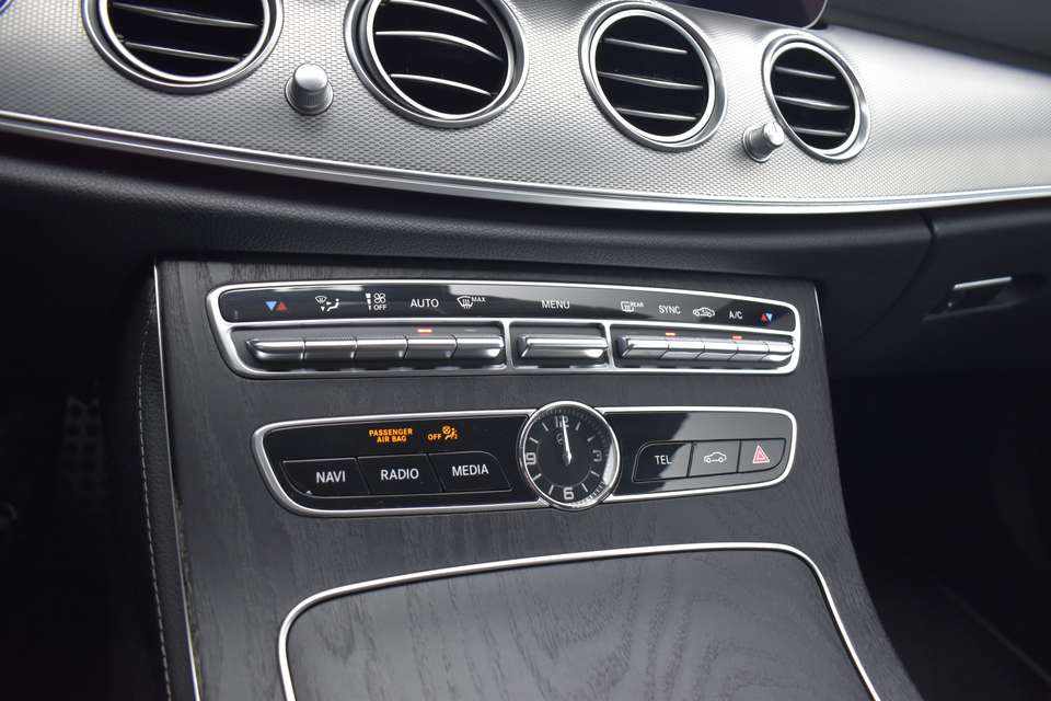 Mercedes-Benz E 200 - Imagem 15