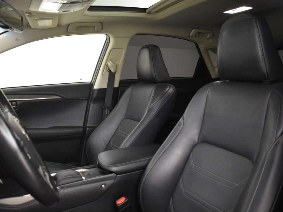 Lexus NX 300h - Imagem 3
