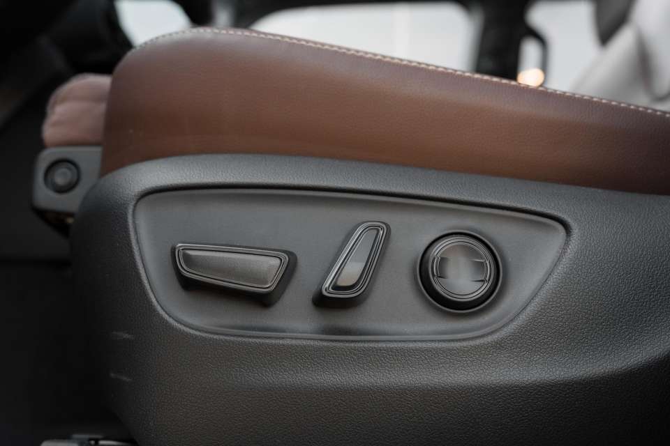 Toyota Land Cruiser - Imagem 14