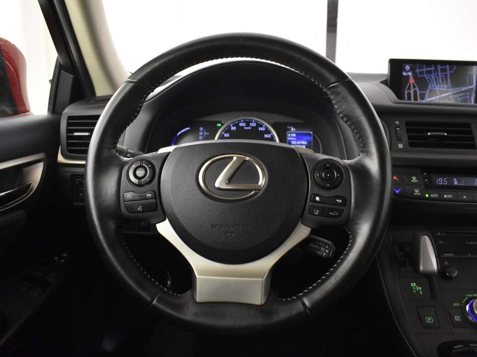 Lexus CT 200h - Imagem 11