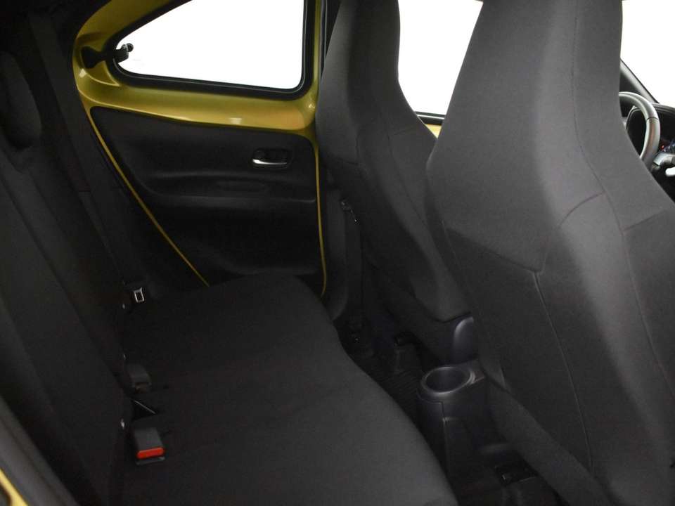 Toyota Aygo X - Imagem 10