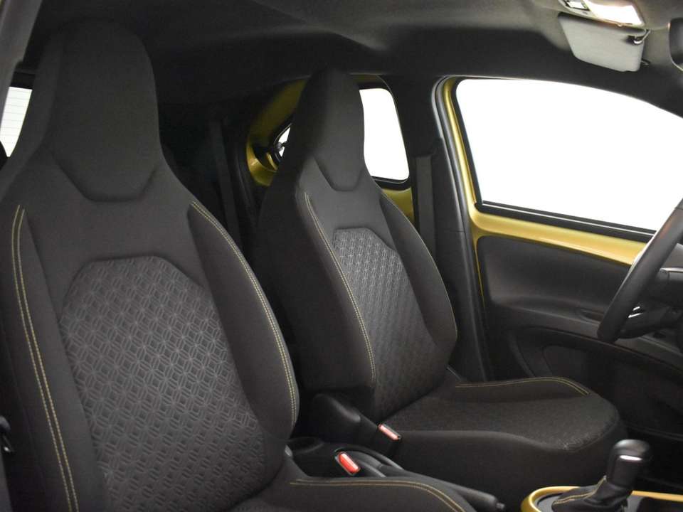 Toyota Aygo X - Imagem 11