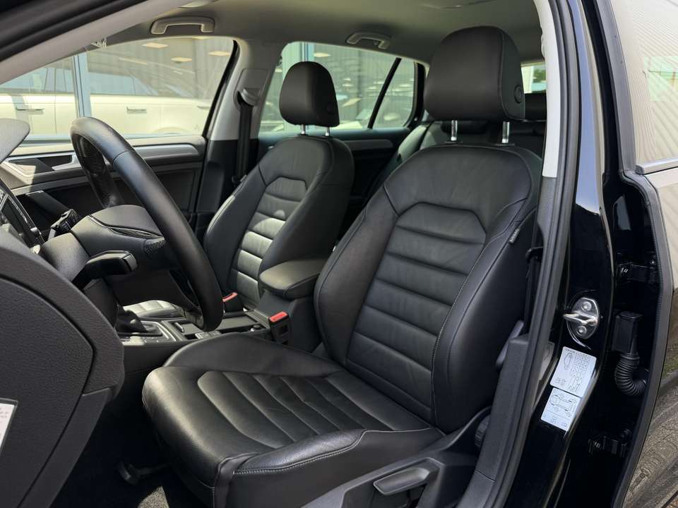 Volkswagen e-Golf - Imagem 5