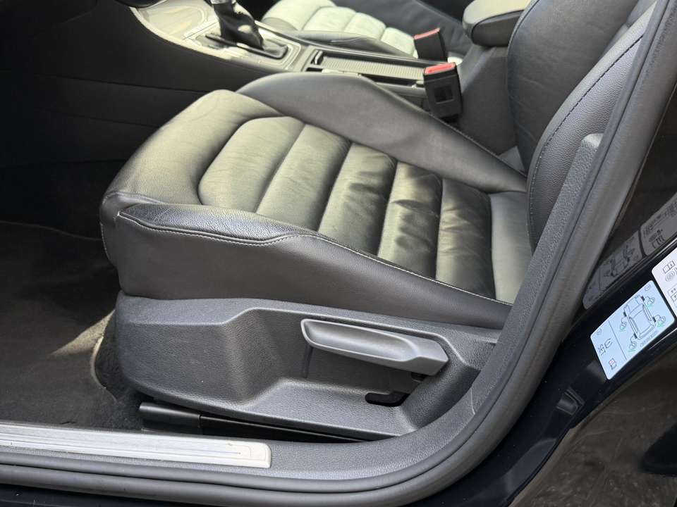 Volkswagen e-Golf - Imagem 9