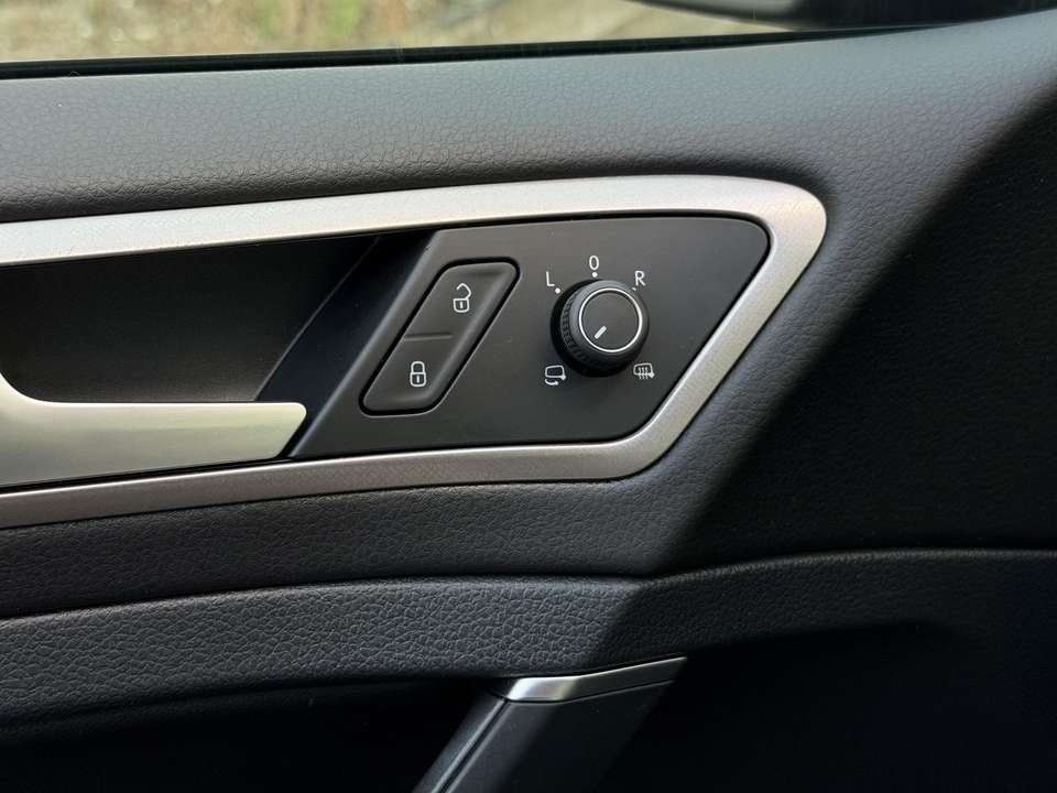 Volkswagen e-Golf - Imagem 11