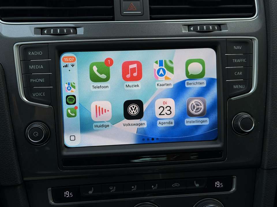 Volkswagen e-Golf - Imagem 16