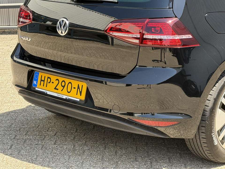 Volkswagen e-Golf - Imagem 18