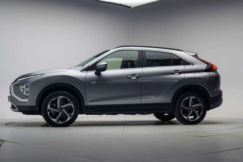 Mitsubishi Eclipse Cross - Imagem 2
