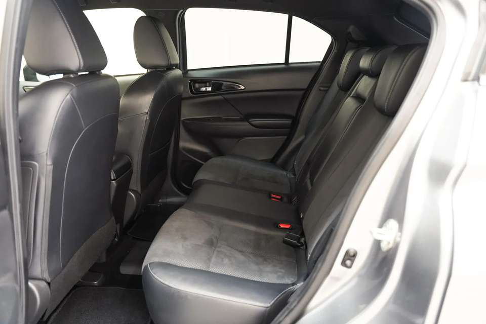 Mitsubishi Eclipse Cross - Imagem 13