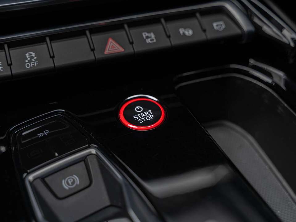 Audi e-tron GT - Imagem 18