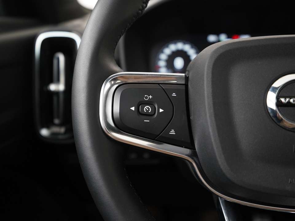 Volvo XC40 - Imagem 8