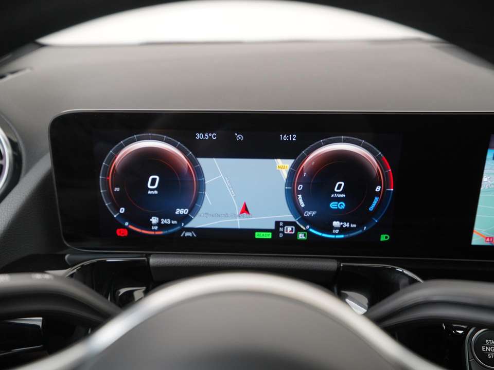 Mercedes-Benz GLA 250 - Imagem 8