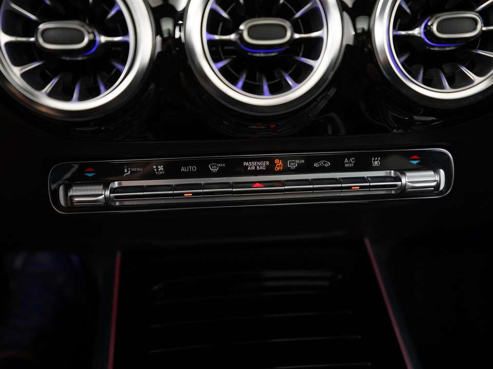 Mercedes-Benz GLA 250 - Imagem 12